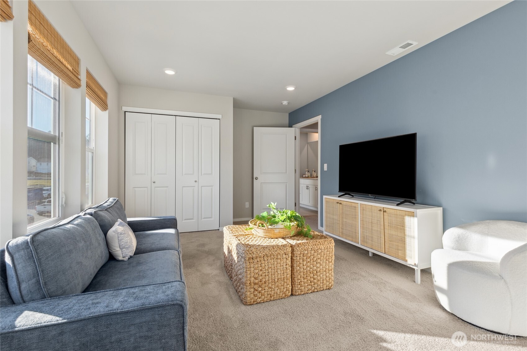 4014 Hyde Loop NE Olympia WA 98506