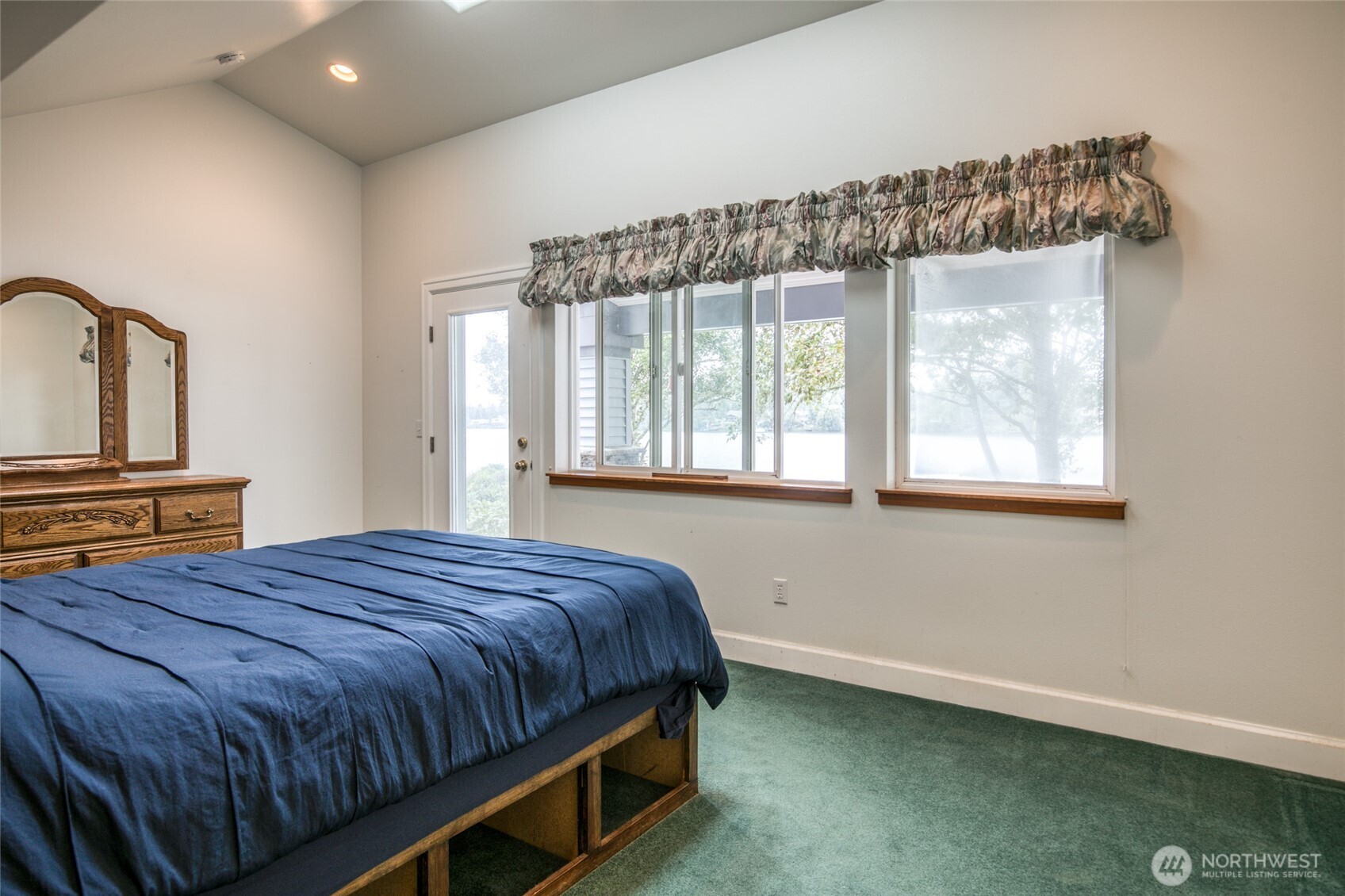 681 Lake Island Avenue SE Ocean Shores WA 98569