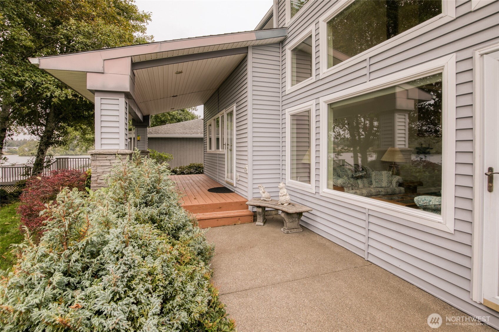 681 Lake Island Avenue SE Ocean Shores WA 98569
