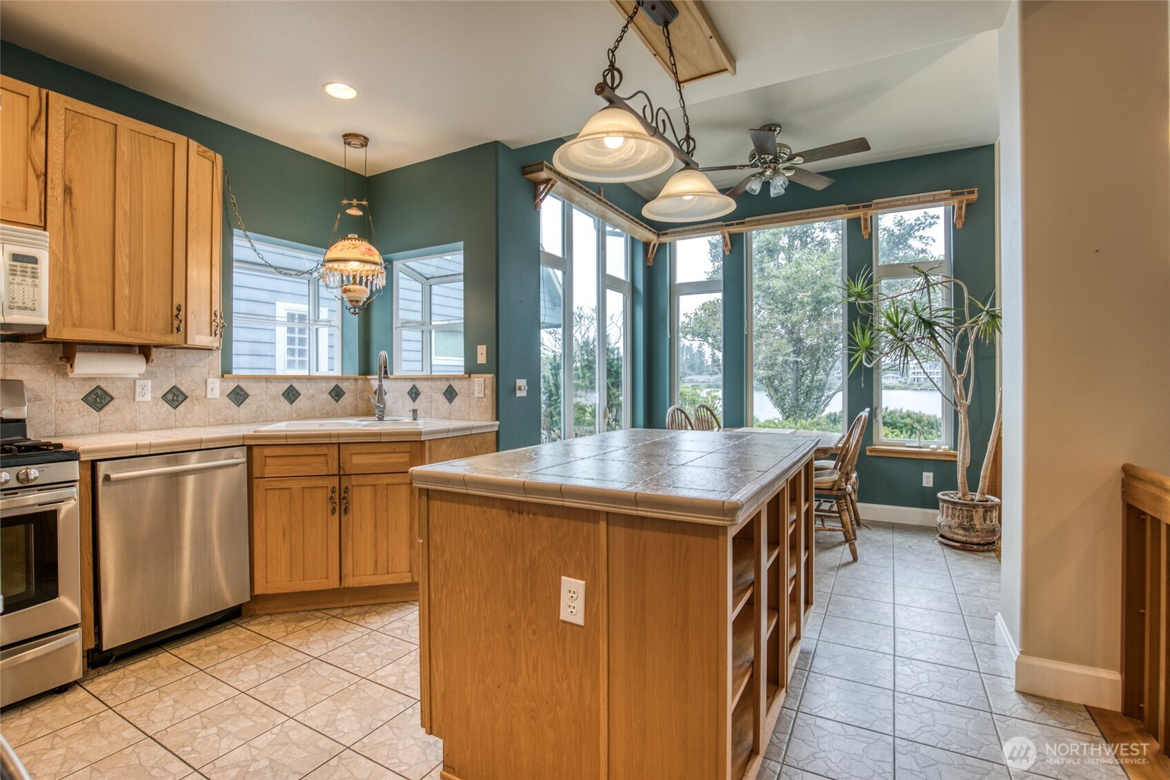 681 Lake Island Avenue SE Ocean Shores WA 98569