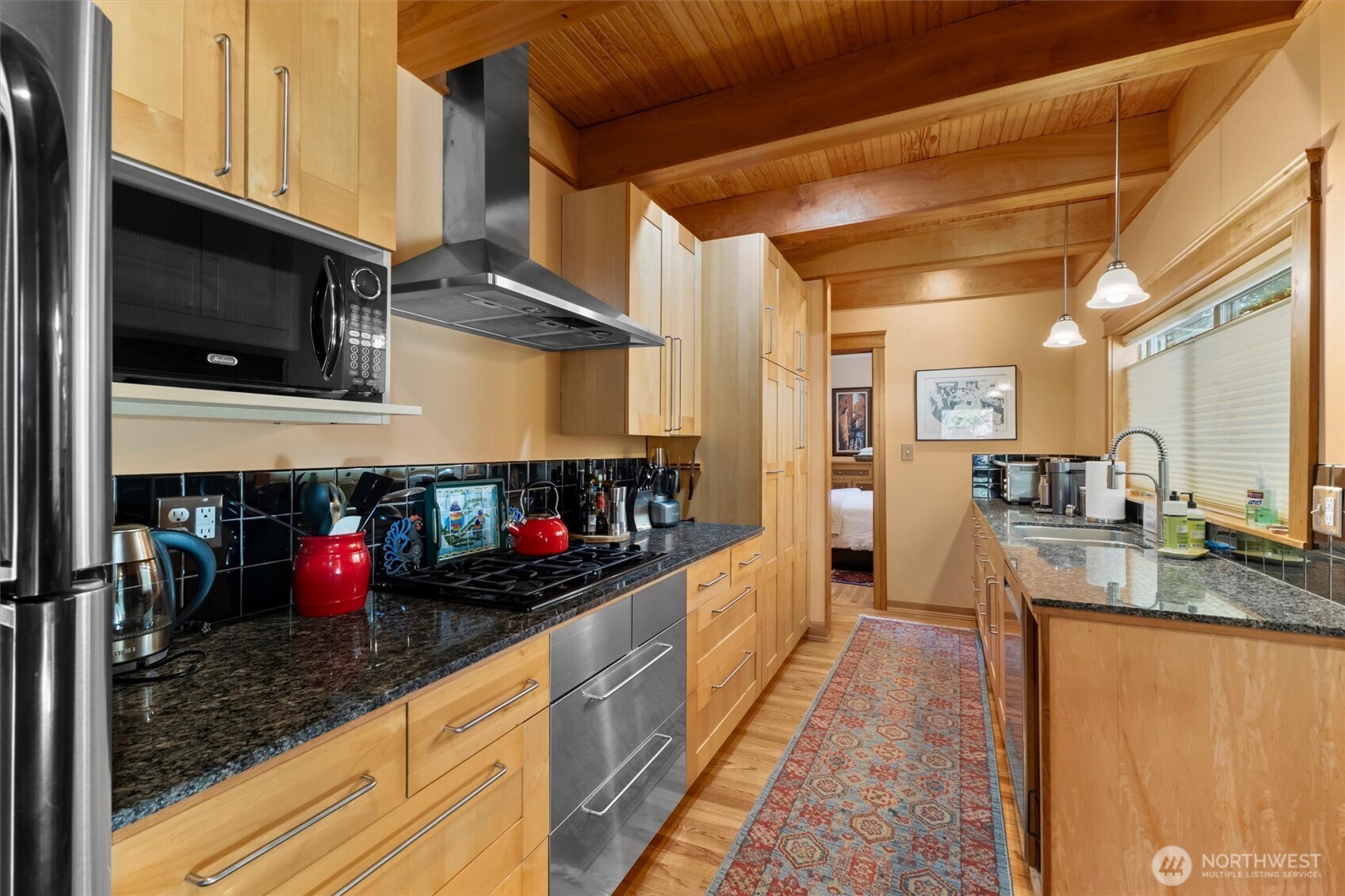 1517 Fairvew Street Bellingham WA 98229