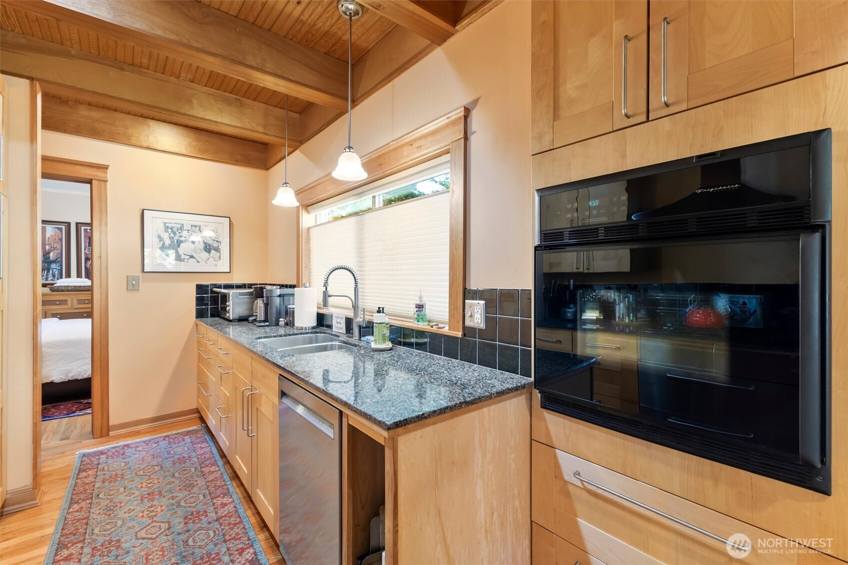 1517 Fairvew Street Bellingham WA 98229