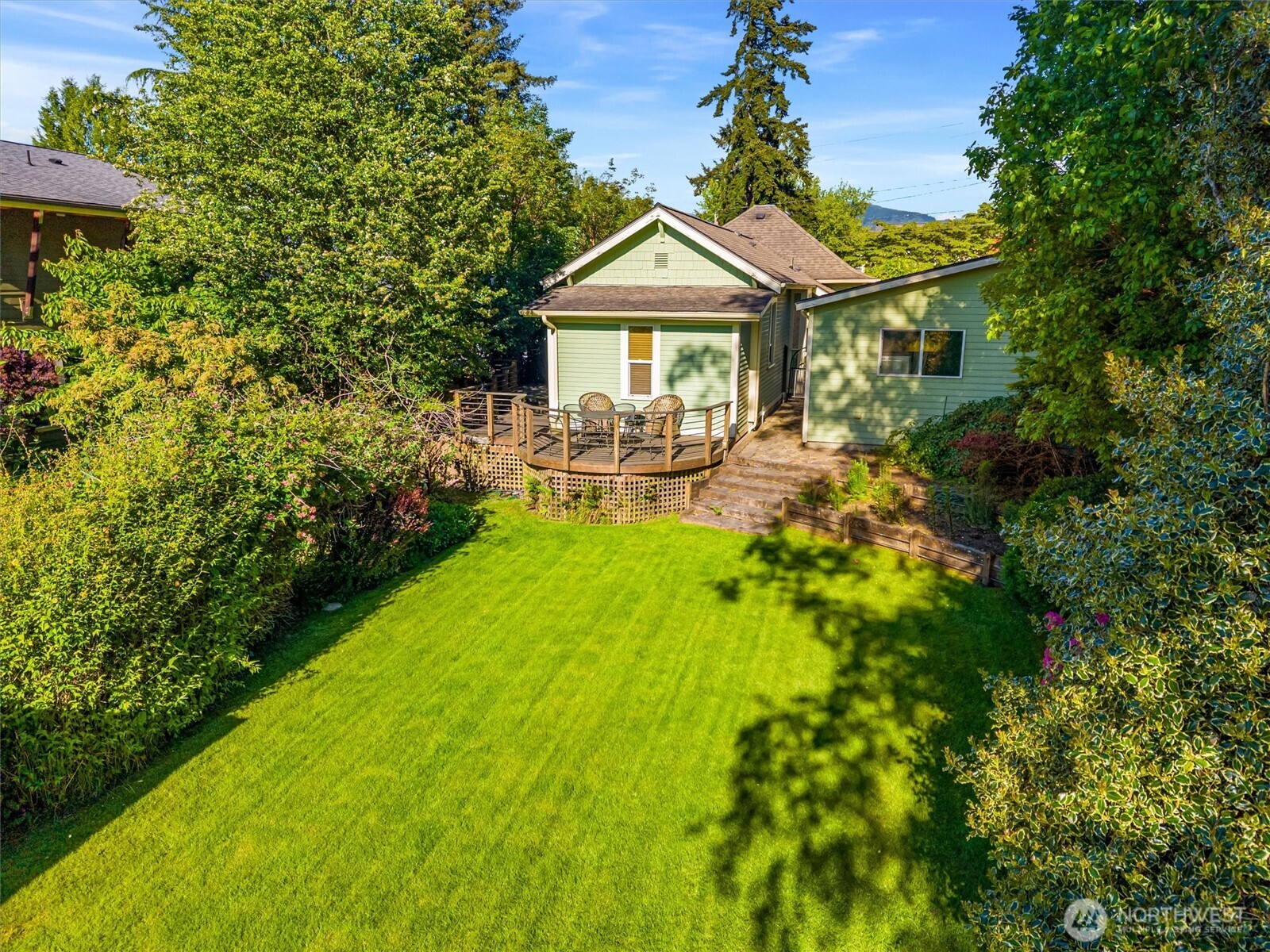1517 Fairvew Street Bellingham WA 98229