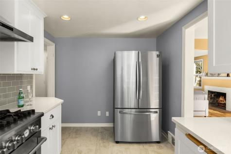 13703 Palatine Avenue N Seattle WA 98133
