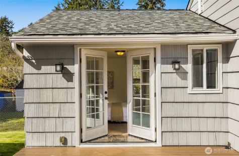 13703 Palatine Avenue N Seattle WA 98133