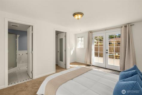 13703 Palatine Avenue N Seattle WA 98133