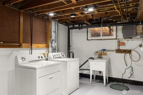 13703 Palatine Avenue N Seattle WA 98133
