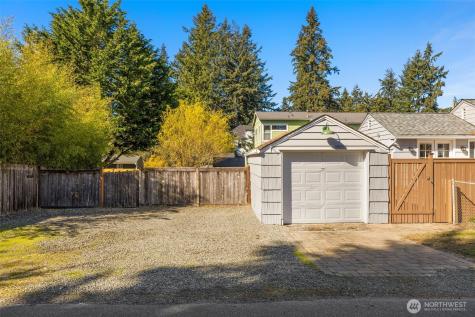 13703 Palatine Avenue N Seattle WA 98133
