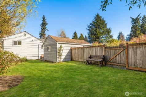 13703 Palatine Avenue N Seattle WA 98133