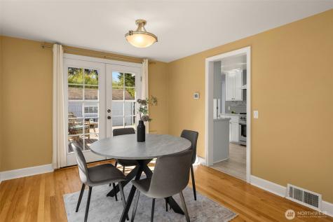 13703 Palatine Avenue N Seattle WA 98133