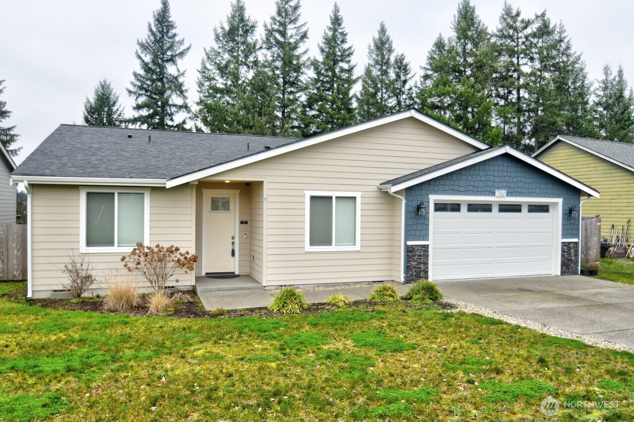 701 Myers Street SE Rainier WA 98576