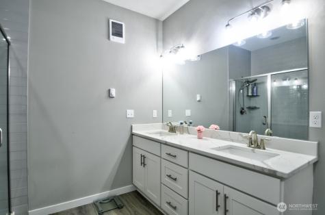 701 Myers Street SE Rainier WA 98576