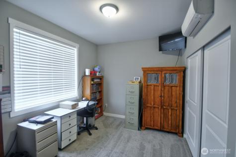 701 Myers Street SE Rainier WA 98576