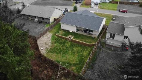 701 Myers Street SE Rainier WA 98576