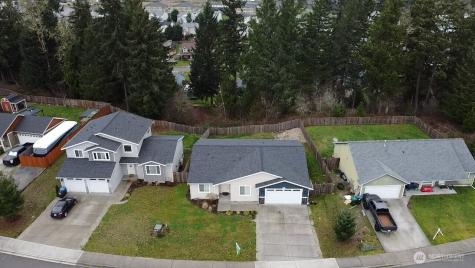 701 Myers Street SE Rainier WA 98576