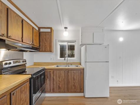 11510 E Riverside Drive Bothell WA 98011