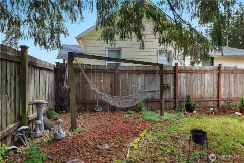 1233 W Birch Street Shelton WA 98584