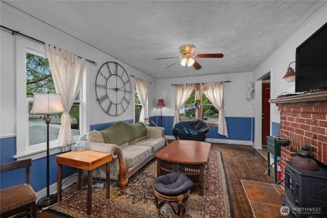 1233 W Birch Street Shelton WA 98584