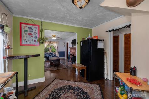 1233 W Birch Street Shelton WA 98584