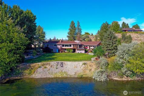 725 Okoma Drive Omak WA 98841