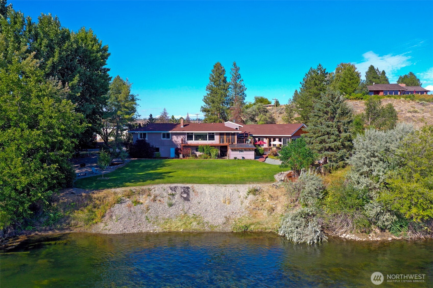 725 Okoma Drive Omak WA 98841