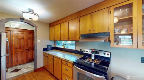 725 Okoma Drive Omak WA 98841