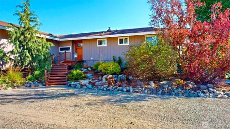 725 Okoma Drive Omak WA 98841