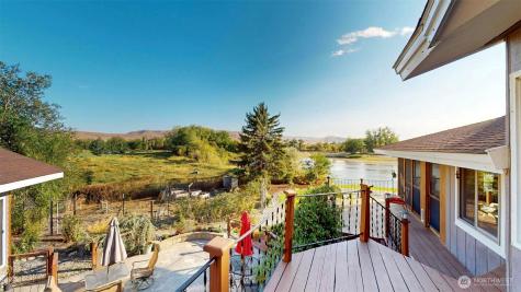 725 Okoma Drive Omak WA 98841