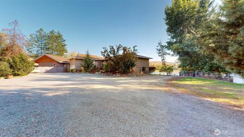 725 Okoma Drive Omak WA 98841