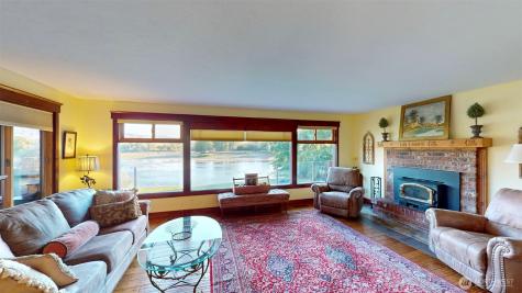 725 Okoma Drive Omak WA 98841