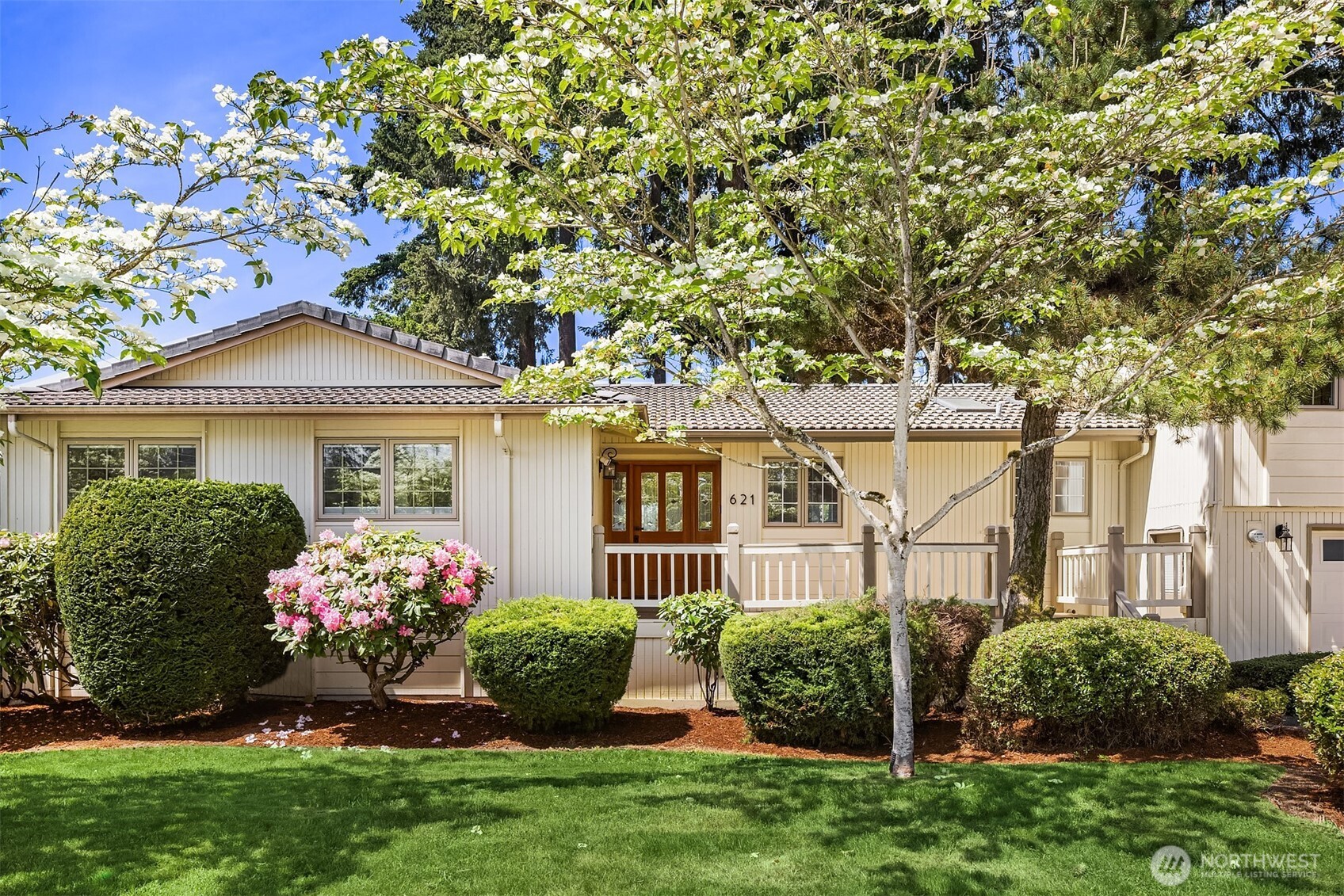 621 128th Avenue SE Bellevue WA 98005