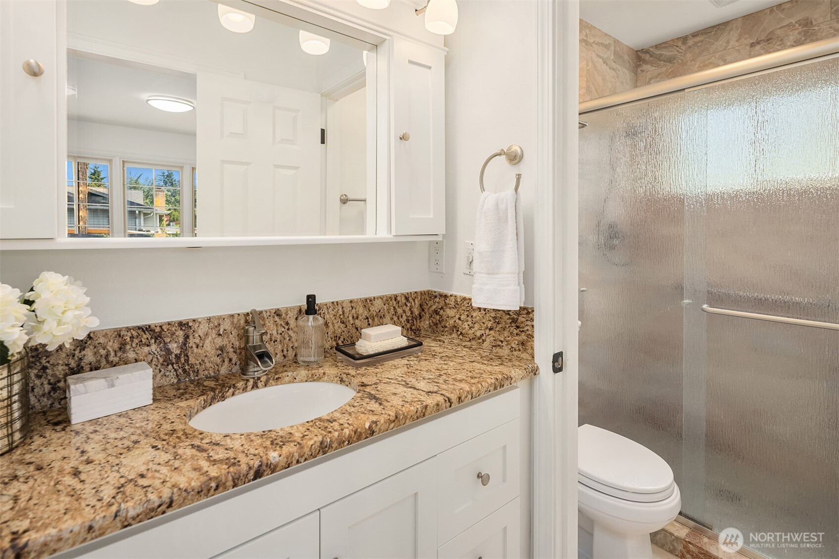 621 128th Avenue SE Bellevue WA 98005