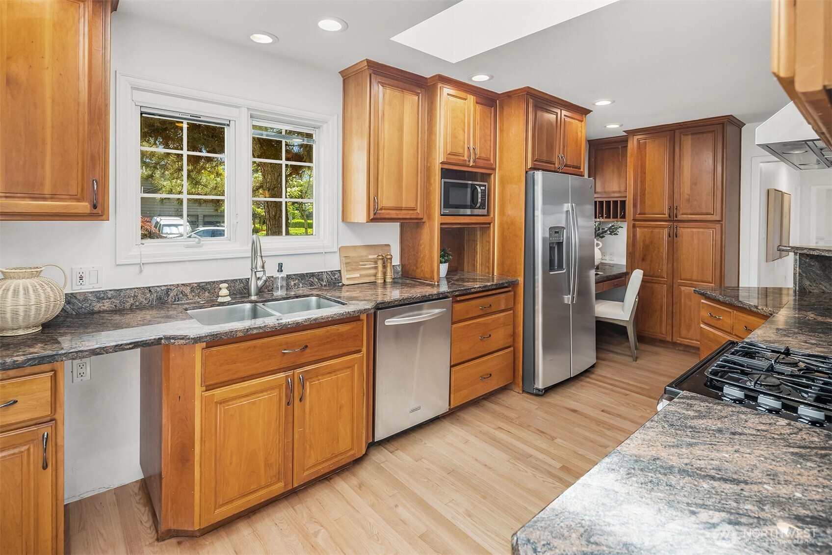 621 128th Avenue SE Bellevue WA 98005