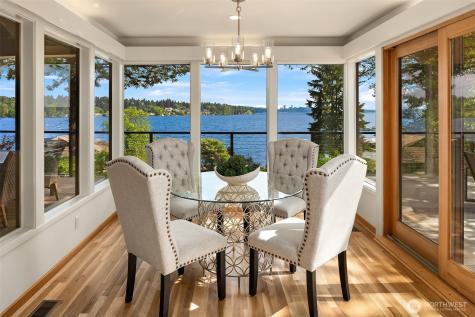 8625 NE Juanita Drive Kirkland WA 98034