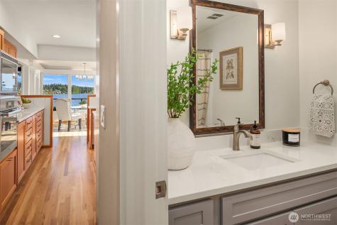 8625 NE Juanita Drive Kirkland WA 98034