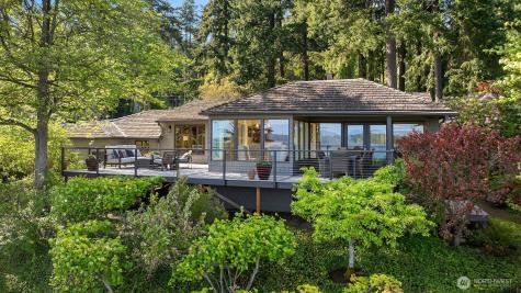 8625 NE Juanita Drive Kirkland WA 98034