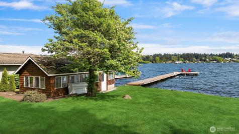 8625 NE Juanita Drive Kirkland WA 98034
