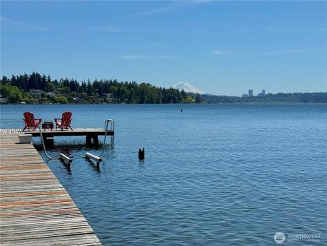 8625 NE Juanita Drive Kirkland WA 98034