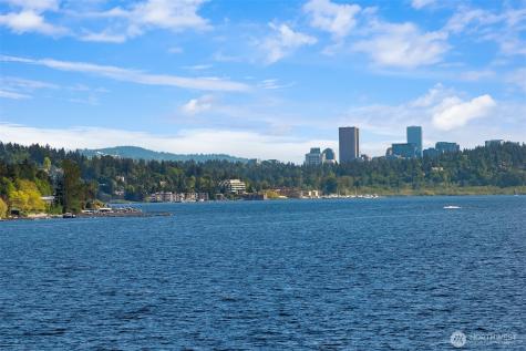 8625 NE Juanita Drive Kirkland WA 98034