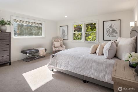 8625 NE Juanita Drive Kirkland WA 98034