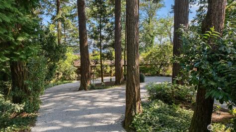 8625 NE Juanita Drive Kirkland WA 98034