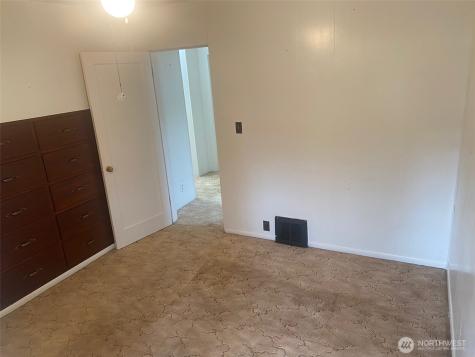 224 W Apple Street Omak WA 98841