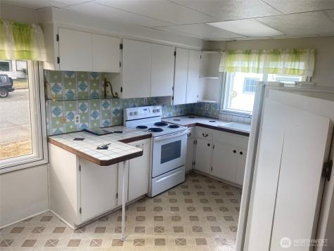 224 W Apple Street Omak WA 98841