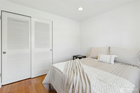 17154 NE 5th Street Bellevue WA 98008
