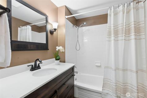 17154 NE 5th Street Bellevue WA 98008