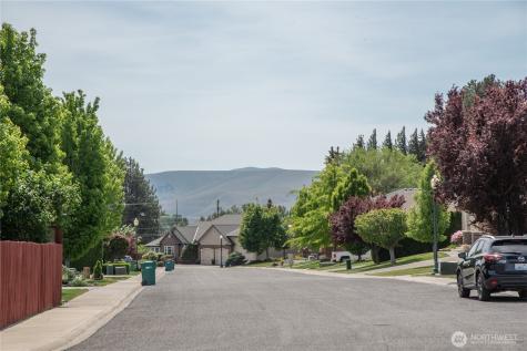 1611 E Canterbury Drive Ellensburg WA 98926