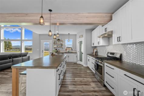 842 Valley Westside Road Colville WA 99114