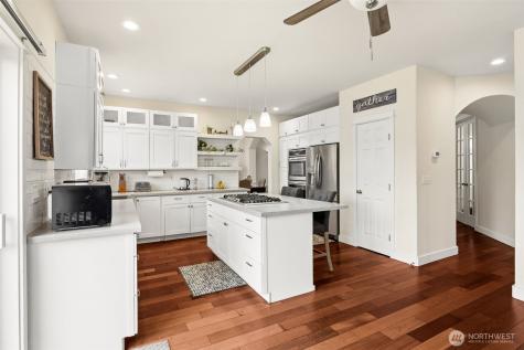 3630 Spyglass Drive NE Tacoma WA 98422