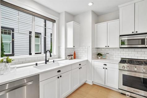 2166 NE Morgan Lane Issaquah WA 98029