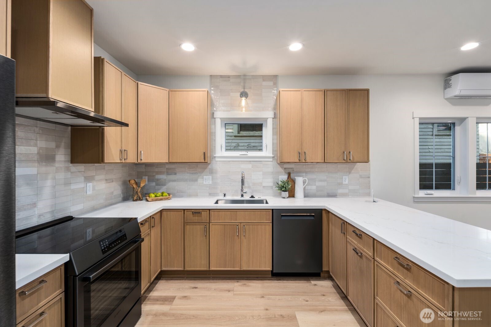 1004 N 48th Street Seattle WA 98103